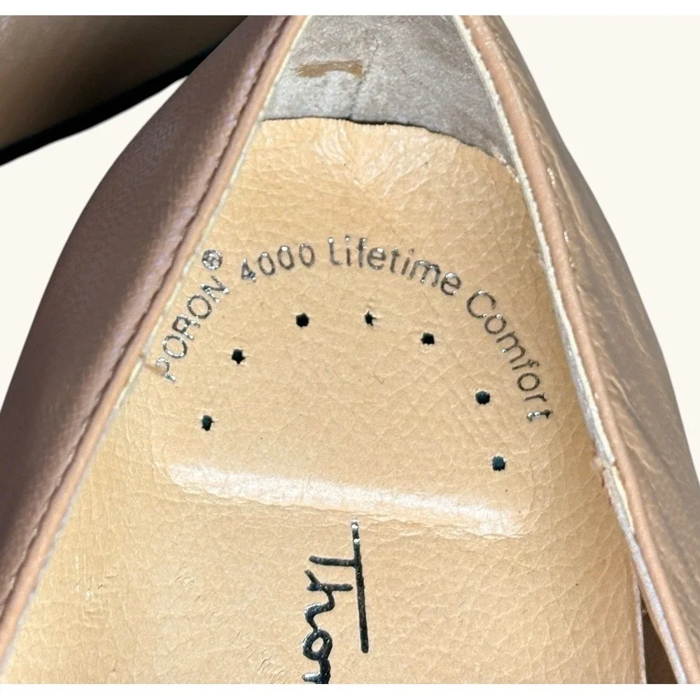 Thom McAn Leather Mary Jane Comfort Shoes‎ Tan Cutout Flats Women's Size 8